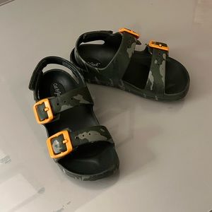 Cat and jack sandals very minimal wear.